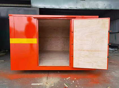 青山车载炸药箱